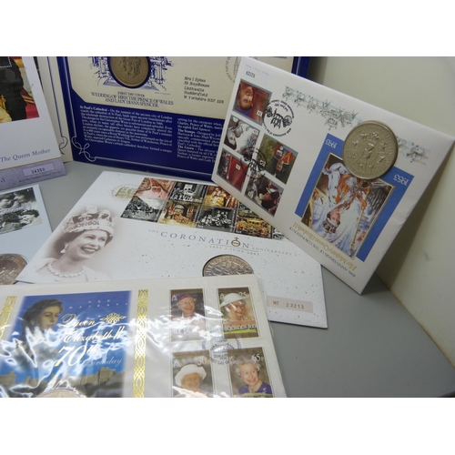 863 - Stamps;-fifteen coin covers including four £5 coins