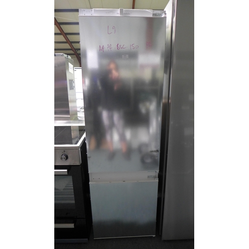 3036 - Bosch Serie 2 Integrated Fridge Freezer (H1772xW541), model no:- KIV87NSF0G, original RRP £587.50 in... 