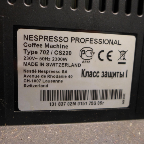 3038 - Nespresso Gemini CS 220 Pro, Professional Coffee Machine, model: 702/CS220, (H37xW56xD39cm) RRP: £25... 