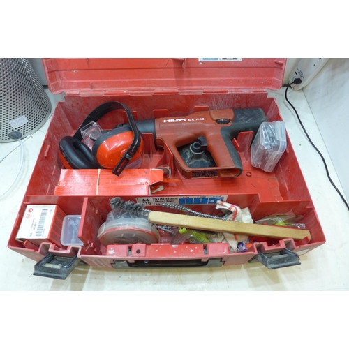 2003 - Hilti DX A40 power nail gun - W