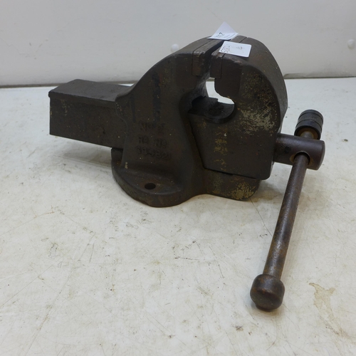 2012 - Vintage British made No2 bench vice