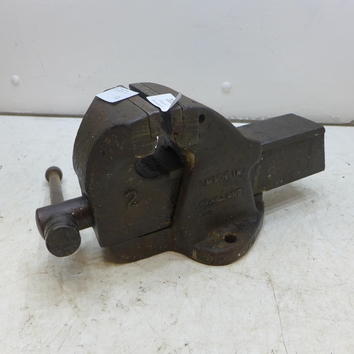 2012 - Vintage British made No2 bench vice