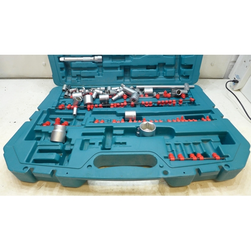 2030 - Makita sockets in case and Britool socket set in original case