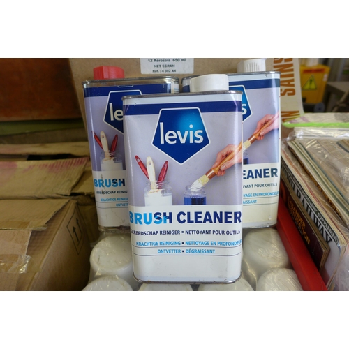 2046 - 6 litres Levis brush cleaner