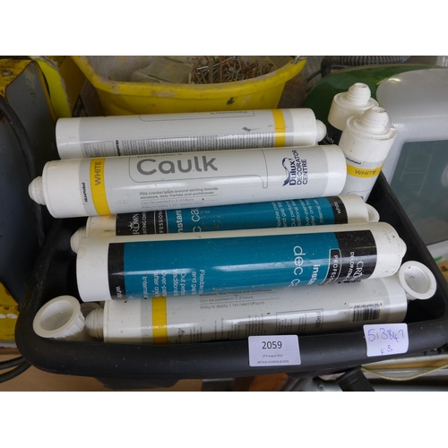 2059 - Approx 20 tubes of joiner's caulk