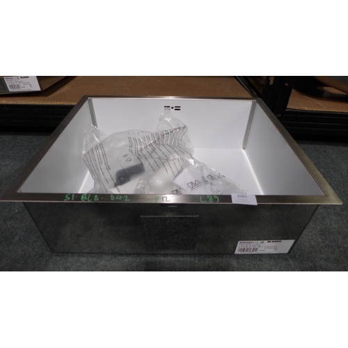 3082 - Blanco Ifu Z-Style 500-U Stainless Steel Sink model no:- BL468338, RRP £180 inc. VAT * This lot is s... 