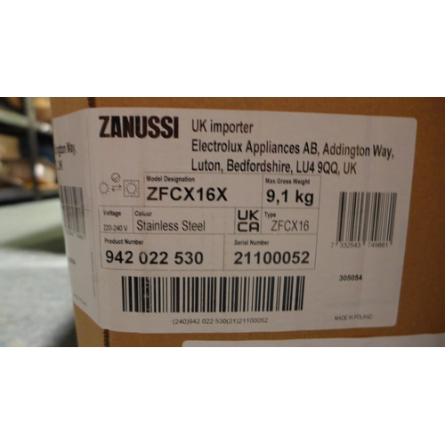 3107 - Zanussi Chimney Hood (H690-940xW598xD450), model no:- ZFCX16X, original RRP £129.99 inc. VAT * This ... 