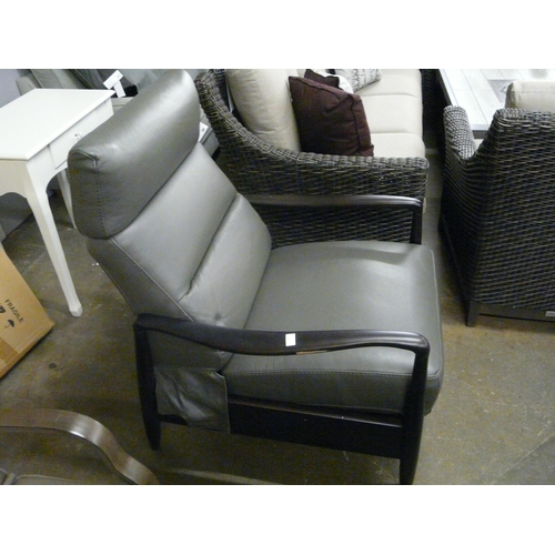 1511 - Kuka Km.A071 Pushback  Leather Recliner , Original RRP £416.66 + vat (4129-23)   * This lot is subje... 