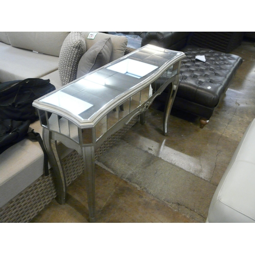 1518 - A silver mirrored console table