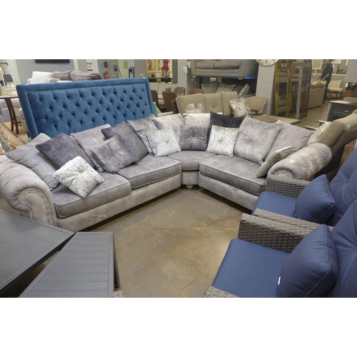 1551 - A Dynasty scatter back corner sofa