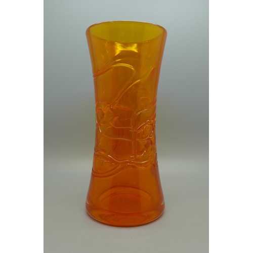 607 - A Whitefriars tangerine glass vase, random strapped designed by G. Baxter, 18.5cm