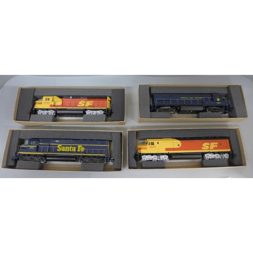 641 - Four Athearn HO model trains, N&W, Santa Fe, Merger x 2, boxed