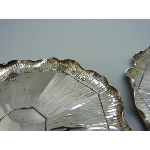 794 - A pair of Arts and Crafts silver pin dishes, London 1901, William Comyns, 95g, 11cm