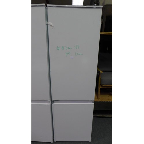 3029 - Zanussi 70/30 Fridge Freezer (H1772xW548xD549), model no:- ZNLN18FS1, RRP £440.83 inc. VAT * This lo... 