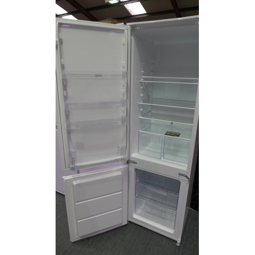 3029 - Zanussi 70/30 Fridge Freezer (H1772xW548xD549), model no:- ZNLN18FS1, RRP £440.83 inc. VAT * This lo... 