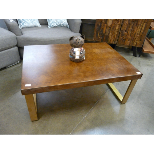 1334 - A walnut effect coffee table