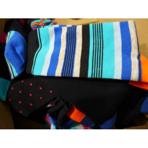 3008 - Box of Men's Penguin socks - various styles * This lot is subject to VAT