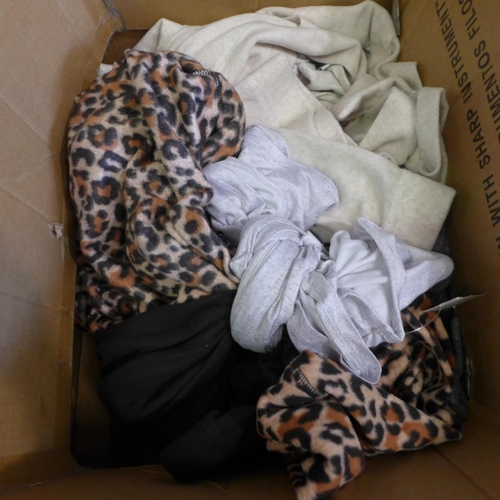 3015 - Box of Ladies Carole Hochman loungewear - various sizes/styles/colours * This lot is subject to VAT