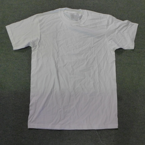 3019 - Bag of Men's White t-shirts - various sizes - approx. 10 per bag * This lot is subject to VAT