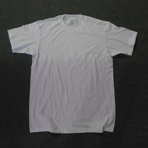 3020 - Bag of Men's White t-shirts - various sizes - approx. 10 per bag * This lot is subject to VAT