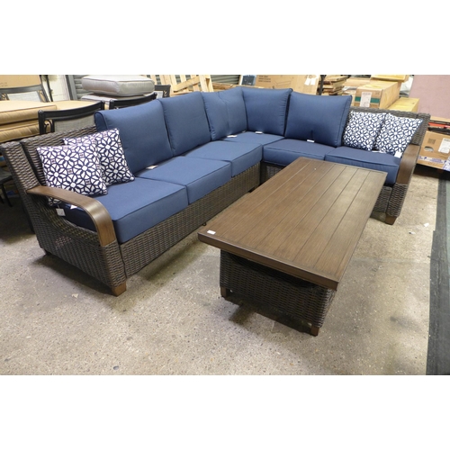 3038 - Pacific Casual Belhaven  6 Seater  Sectional Sofa And Coffee Table (2 Cushions missing)  ,  Original... 