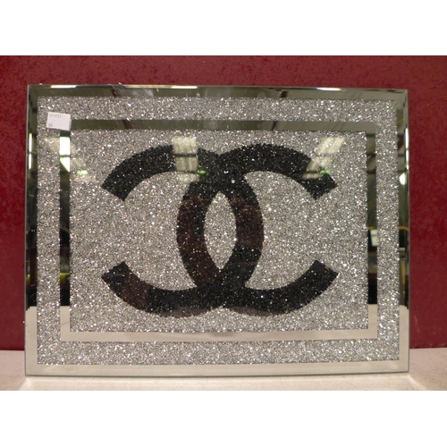 3126b - Mirrored crystal 'CC' Table Centre-piece