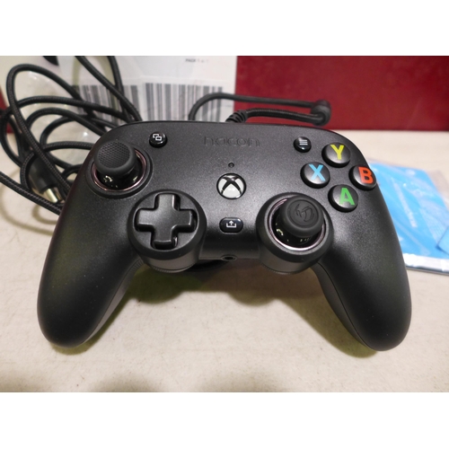 3152 - Nacon Pro Compact controller for XBox (NC7271)