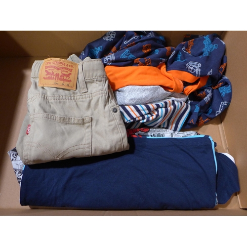 3169 - Mix of boys clothing - various sizes and styles including Levi jeans    * This lot is subject to vat