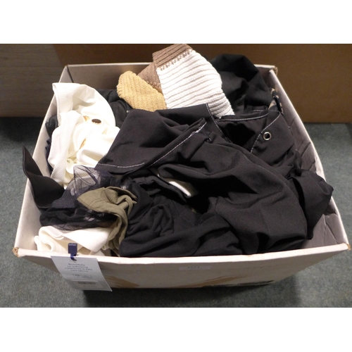 3211 - Quantity of women's miscellaneous clothing, various colours sizes and styles