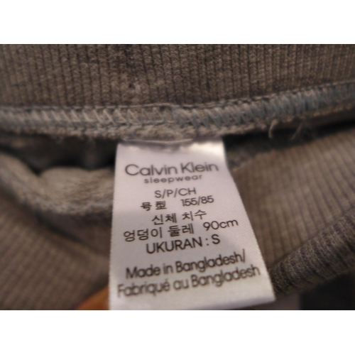 3277 - 4 Pairs of ladies Calvin Klein jogging bottoms (2 x small, 2 x large) - mixed colours * This lot is ... 