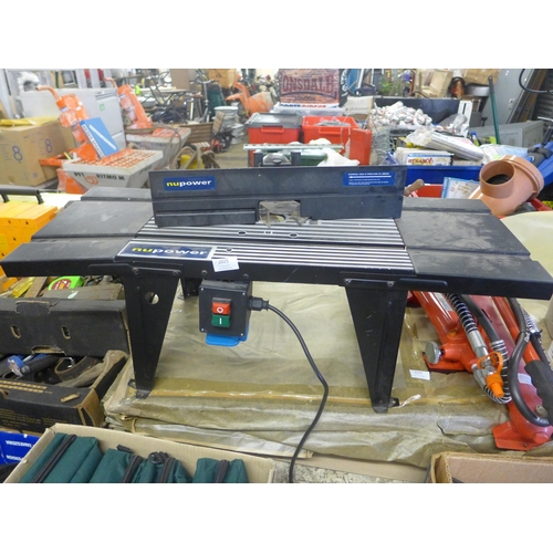 2029 - Nupower saw table with electric supply