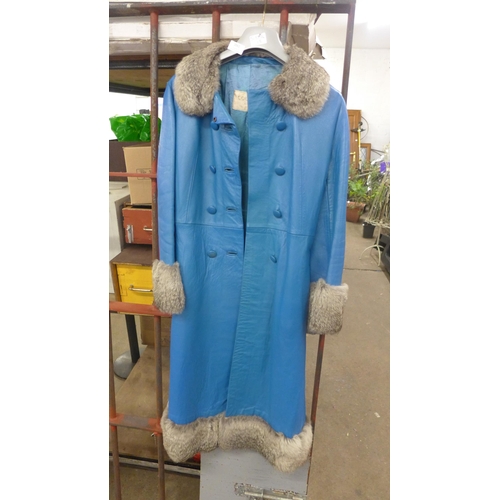 2062 - Blue leather faux fur trimmed retro fashion 3/4 trench coat