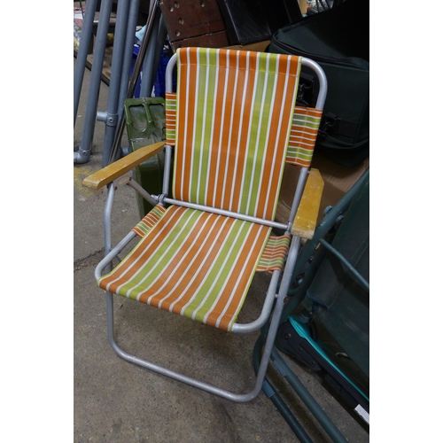 2074 - Sun lounger and deck chair