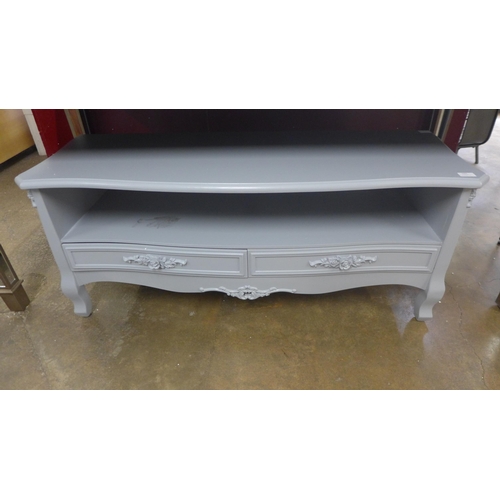 1572 - A grey two drawer media unit