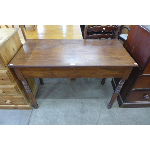 173 - A Victorian mahogany single drawer serving table