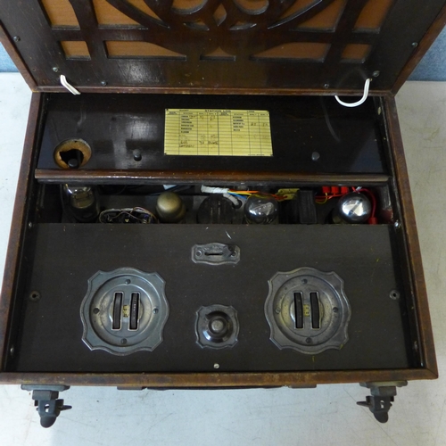 395 - A Brandes valve radio in leatherette case