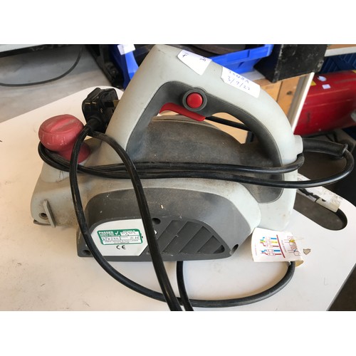 2048a - One 240V - 800Watt electric wood planer