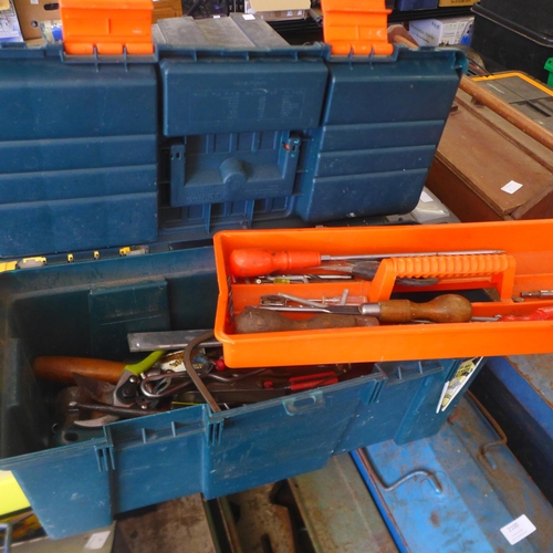 2101 - Two large tool chests with a large quantity of hand tools