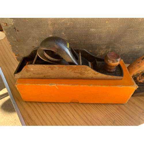 2002 - Record No4 1/2 wood plane with Stanley No.130 plane in original box