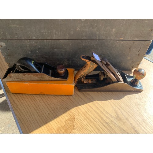 2002 - Record No4 1/2 wood plane with Stanley No.130 plane in original box