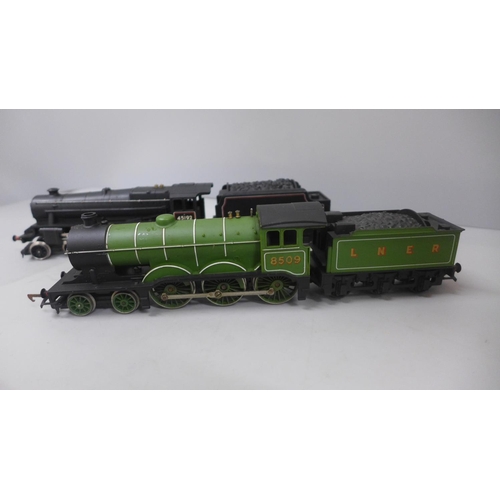 648 - Two Hornby model locomotives and tenders, 4-6-0 (x2), LNER 8509 and BR 45192