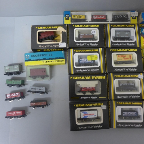 679 - A collection of over thirty Graham Farish N gauge wagons, most boxed