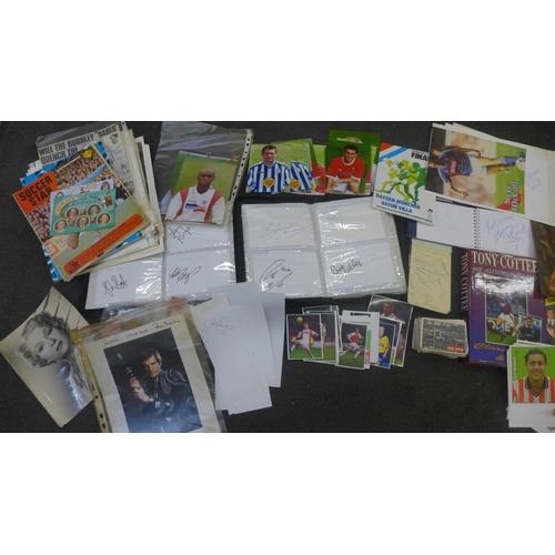 725 - A box of assorted items:- autographs, stamps and emphemera