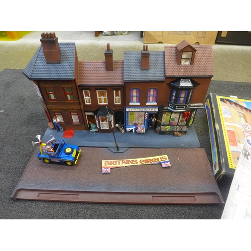 736 - A Britain's Collectables Circus set, street scene diorama and one vehicle