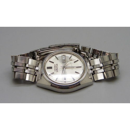 835 - A Seiko 5 Actus wristwatch, glass a/f