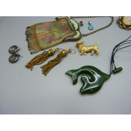 925 - A nephrite jade pendant, chain mail purse, a pair of Victorian gilt metal earrings, etc.