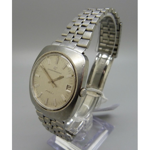 932 - A Girard-Perregaux quartz wristwatch and bracelet strap