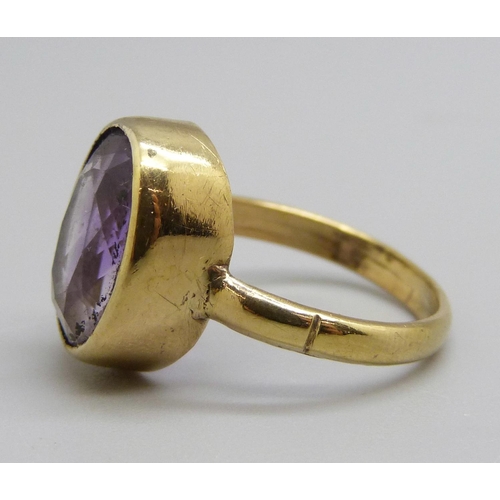 973 - A silver gilt amethyst solitaire ring, L