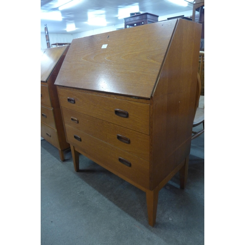 73 - A Meredew teak bureau