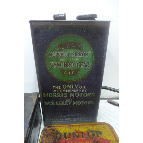 2168 - Pre-war Morrisol - 'Sirrom' synchro - gear antique Duckhams oil can with original cap plus 3 oilers ... 